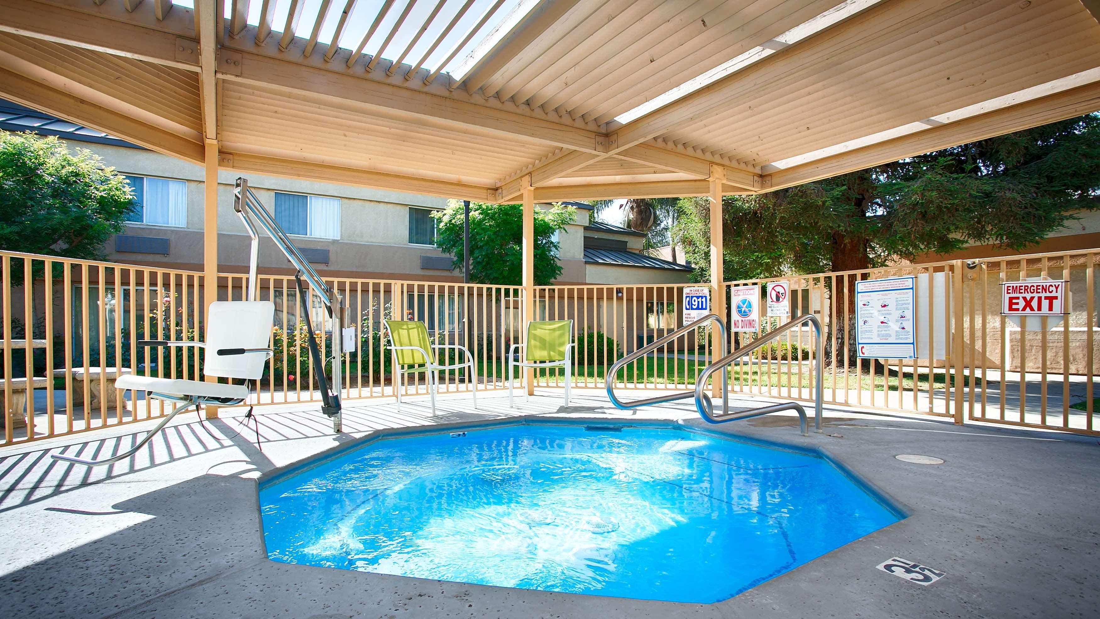 Best Western Porterville Inn Bagian luar foto