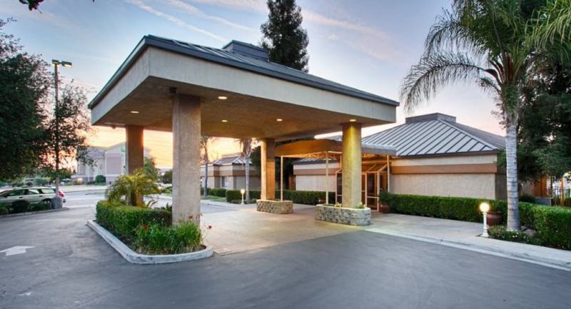 Best Western Porterville Inn Bagian luar foto